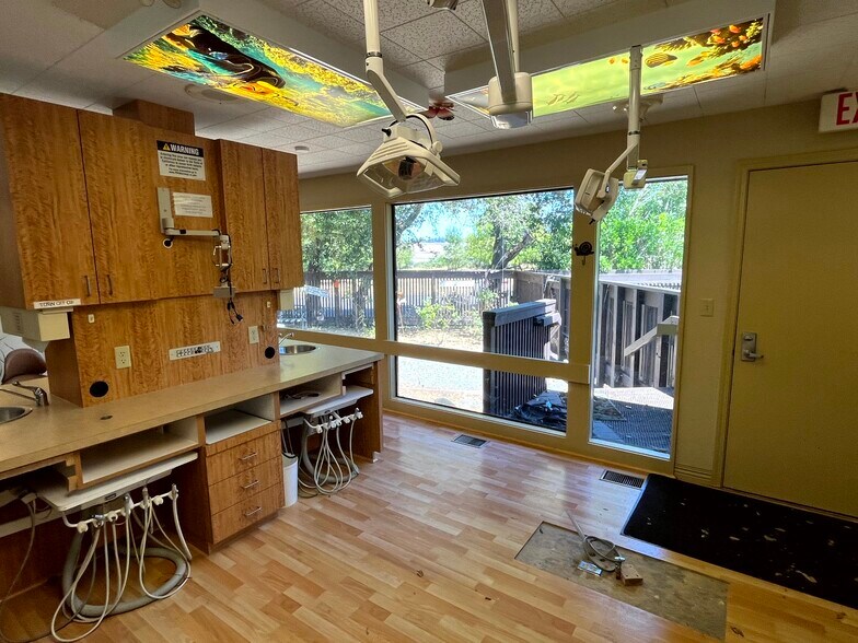 More Photos Of 4655 Hoen Ave, Santa Rosa Medical For Sale
