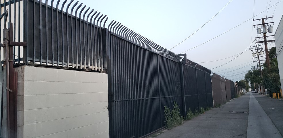 More Photos Of 2701 Merced Ave, El Monte Warehouse For Lease