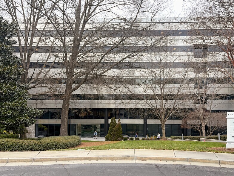 More Photos Of 303 Perimeter Ctr N, Atlanta Coworking Space