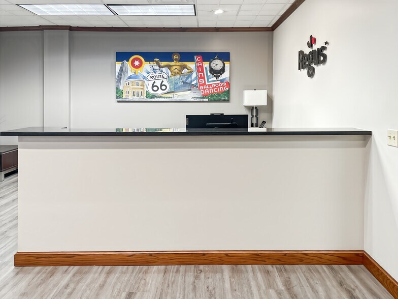 More Photos Of 6666 S Sheridan Rd, Tulsa Coworking Space