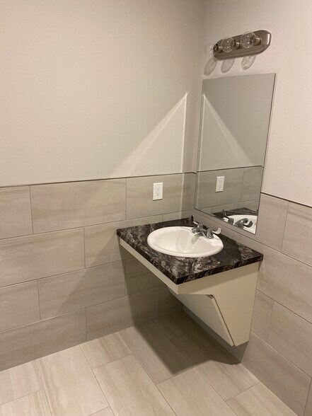 More Photos Of 8018 Preston, Frisco Loft Creative Space For Sale