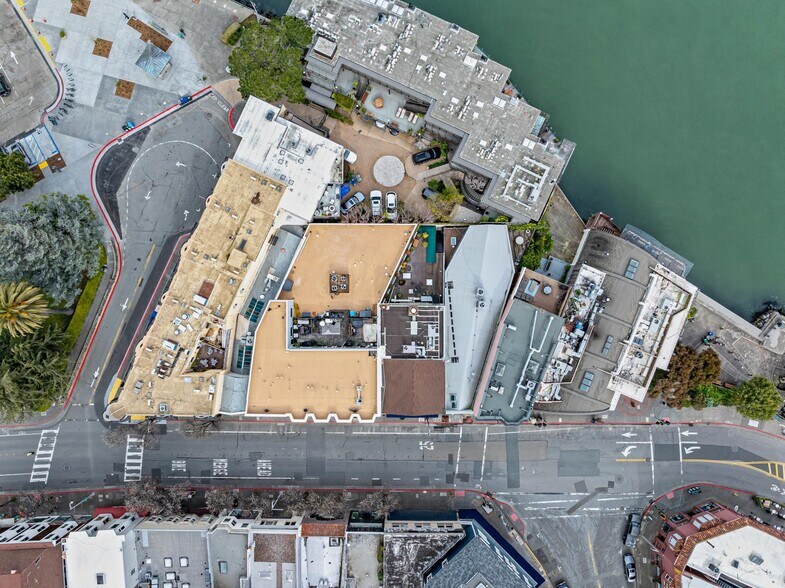 More Photos Of 670 Bridgeway, Sausalito Restaurant For Sale