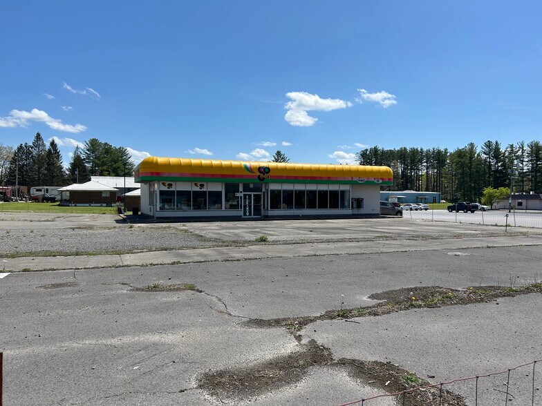 More Photos Of 413 Craigsville Road, Craigsville Convenience Store For Sale