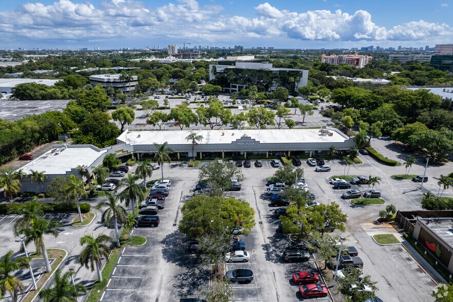 More Photos Of 6300-6350 N Powerline Rd, Fort Lauderdale Unknown For Lease