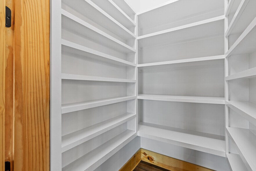 More Photos Of 5735 Archer Ave, Cumming Apartments For Sale