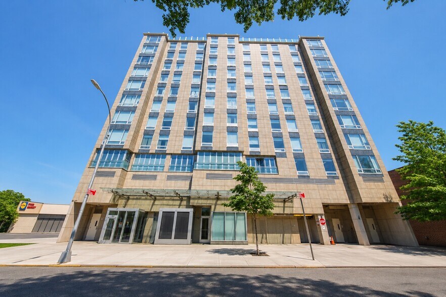 More Photos Of 61-27 186th St, Fresh Meadows Specialty For Sale