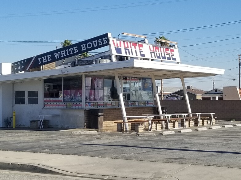 More Photos Of 44431 Division St, Lancaster Restaurant For Sale