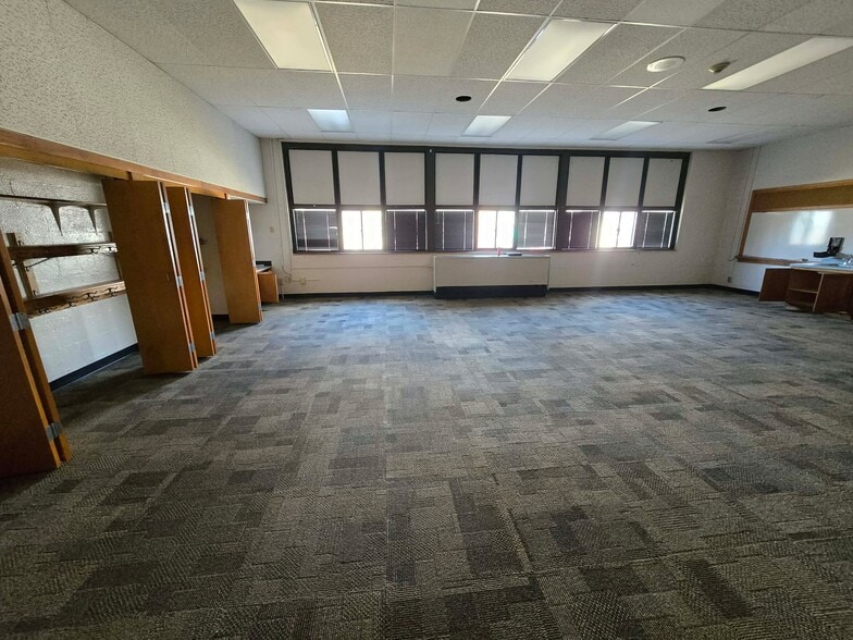 More Photos Of 613 Mulberry st, Yankton Specialty For Sale