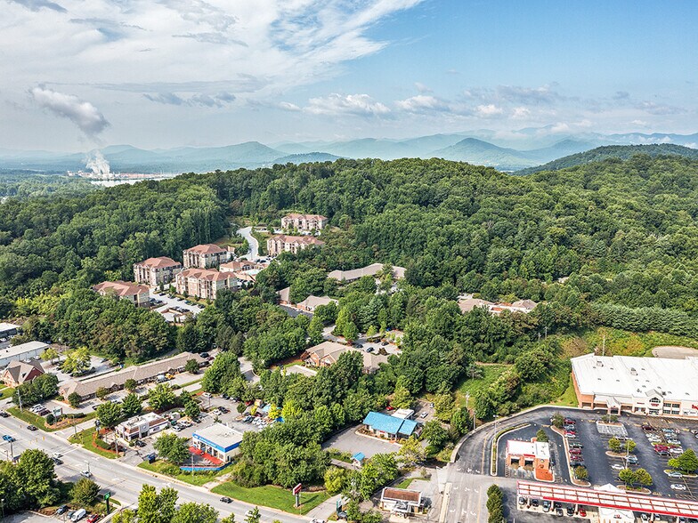 More Photos Of 2 Walden Ridge Dr, Asheville Medical For Lease