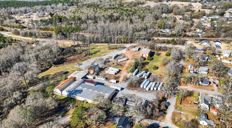 More Photos Of 500 Maplecroft St, Liberty Land For Lease