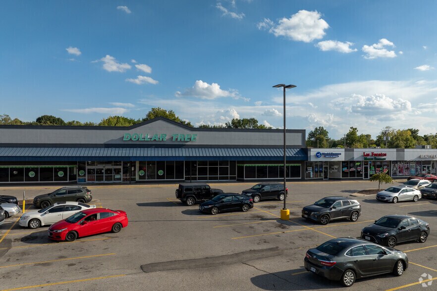 More Photos Of 492-790 N Us Highway 67, Florissant Storefront For Lease