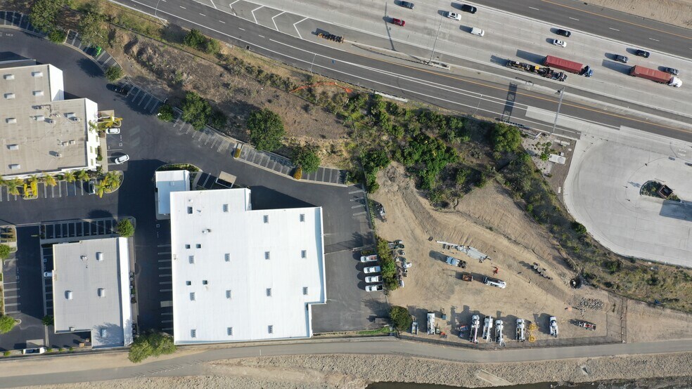 More Photos Of 8015 E Crystal Dr, Anaheim Warehouse For Sale