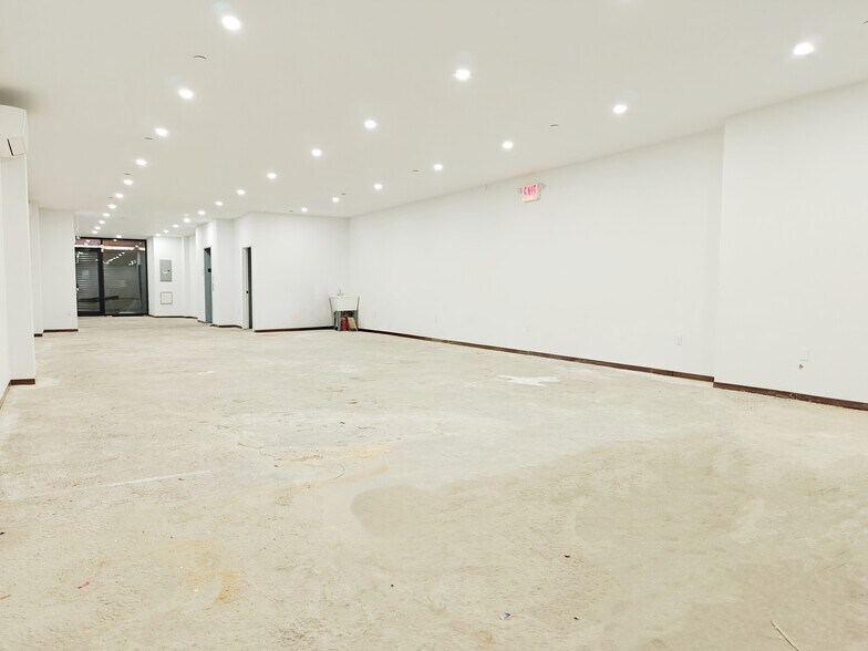 More Photos Of 1546 Broadway, Brooklyn Apartments For Sale