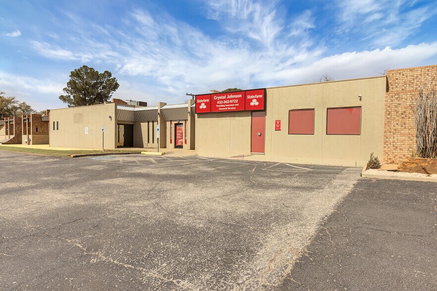 More Photos Of 2479 E 11th St, Odessa Medical For Sale