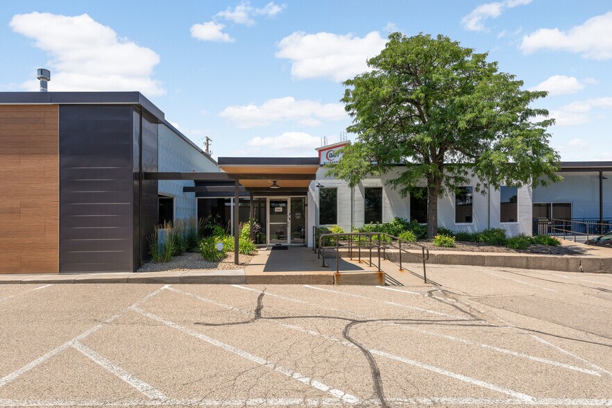 More Photos Of 4950 W 78th St, Bloomington Warehouse For Sale