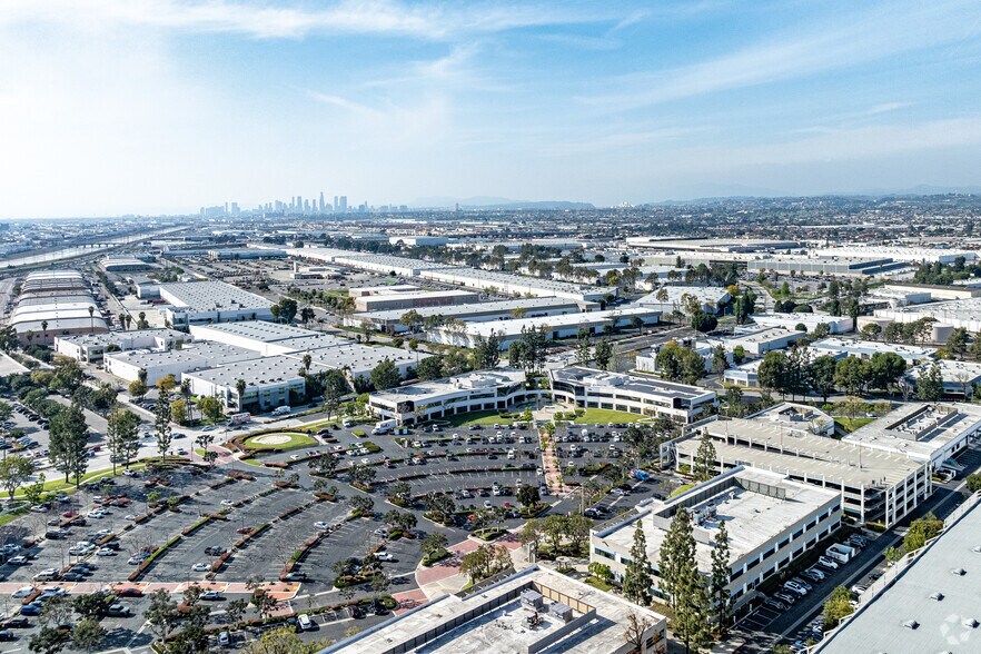 More Photos Of 5100 S Eastern Ave, Commerce Office For Lease