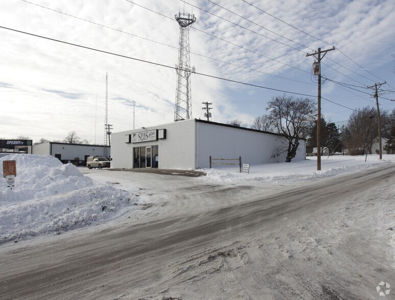 More Photos Of , Lincoln Office For Sale