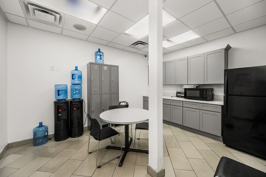 More Photos Of 1153 W Holt Blvd, Ontario Auto Dealership For Sale