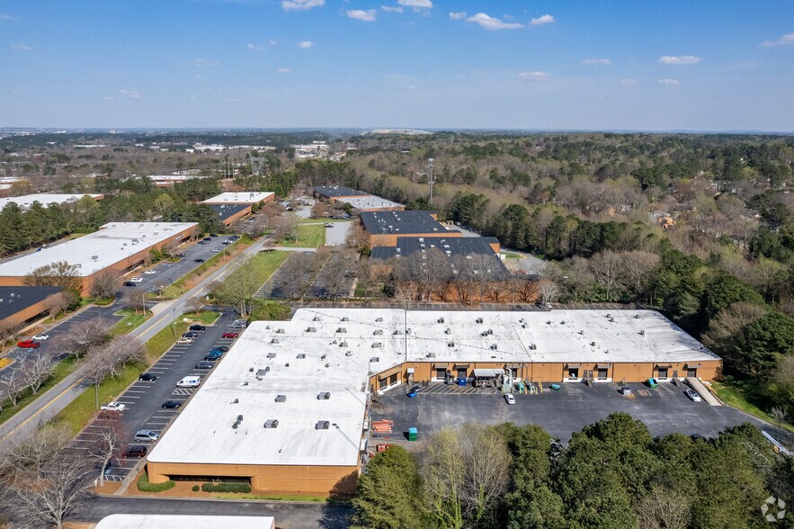 More Photos Of 1346 Oakbrook Dr, Norcross Light Distribution For Lease