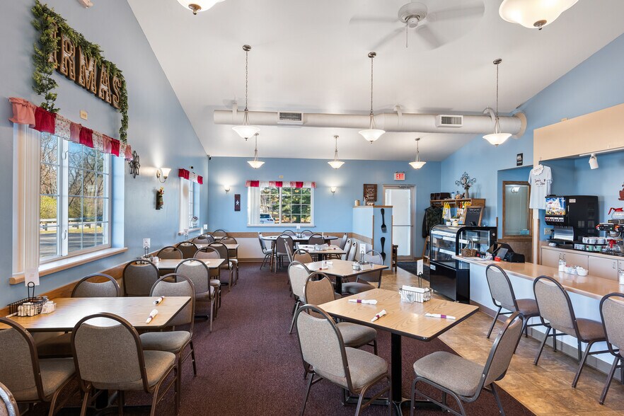 More Photos Of 816 Hwy 23/73, Princeton Restaurant For Sale