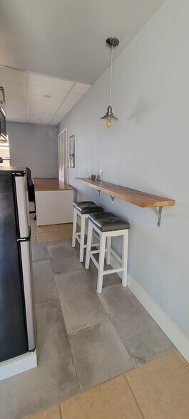 More Photos Of 318 N John Young Pky, Kissimmee Office For Lease