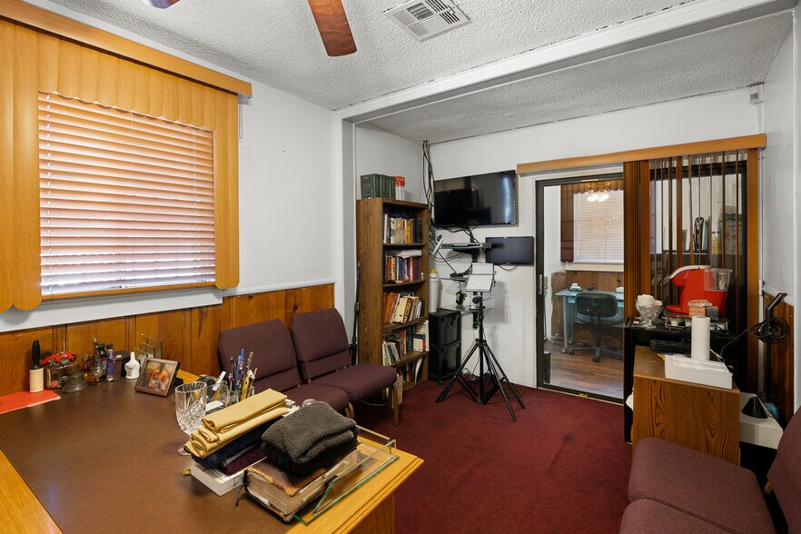More Photos Of 8461 S San Pedro St, Los Angeles Religious Facility For Sale