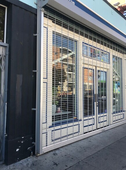 More Photos Of 5158 Hollywood Blvd, Los Angeles Storefront For Lease