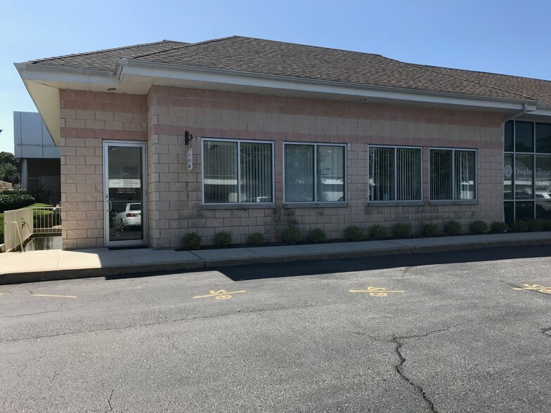 More Photos Of 1772 E Jericho Tpke, Huntington Medical For Lease