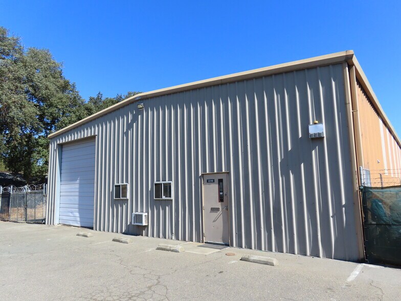 More Photos Of 2218 Rice Ave, West Sacramento Warehouse For Lease