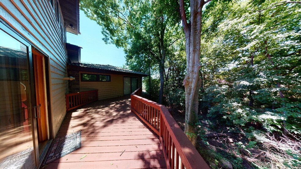 More Photos Of 9 Halsted Cir, Rogers Medical For Lease