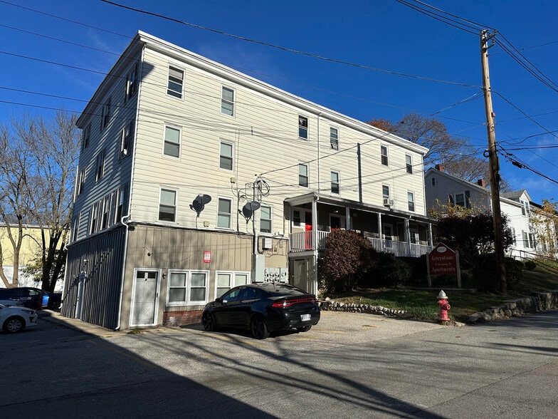 More Photos Of 1 Greystone Ave, North Providence Apartments For Sale