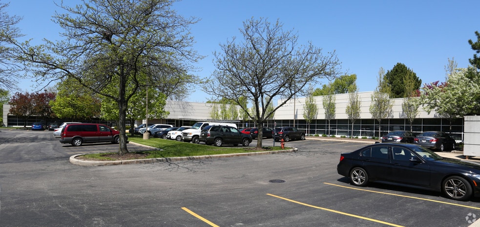 More Photos Of 1320 Tower Rd, Schaumburg Coworking Space