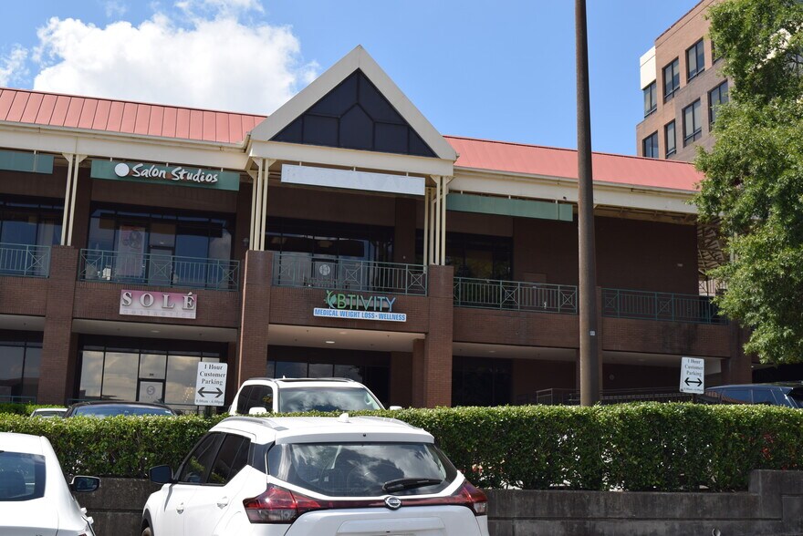 More Photos Of 2000 Powers Ferry Rd SE, Marietta Office For Sale