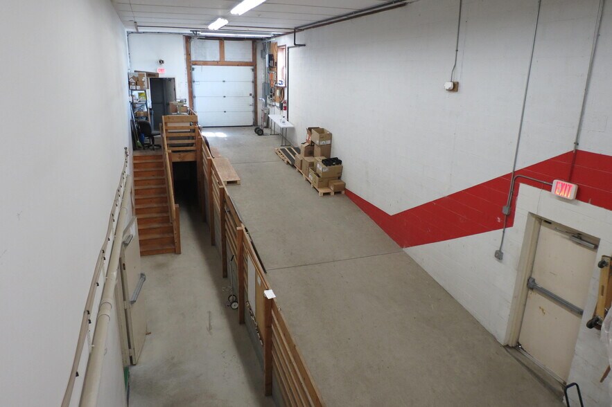 More Photos Of 1176 Enterprise Ct, East Petersburg Industrial For Lease