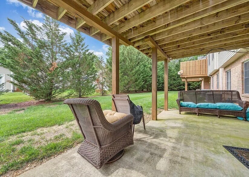 More Photos Of 5512 Capulet Ct, Cave Spring Multifamily For Sale