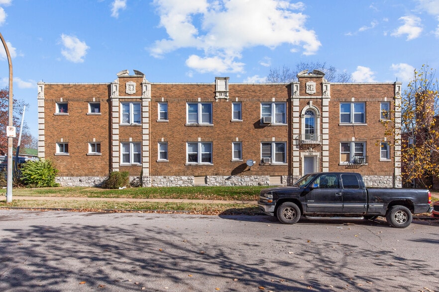 More Photos Of 4981 Rosalie St, Saint Louis Apartments For Sale