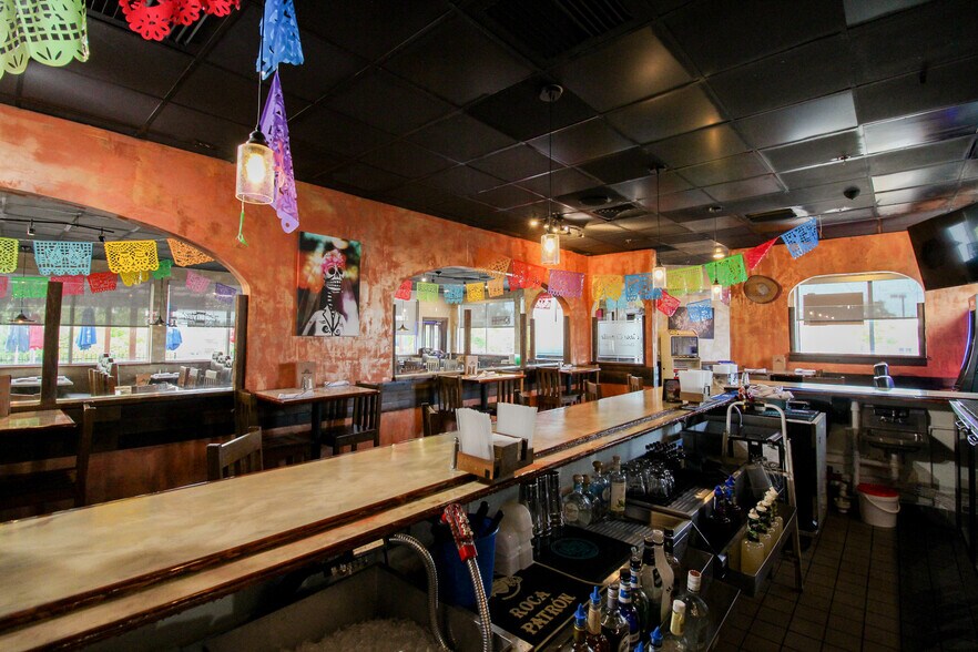 More Photos Of 2423 N Kossow Rd, Waukesha Restaurant For Lease