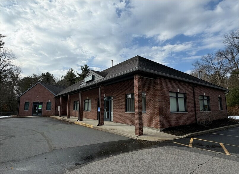 Primary Photo Of 2345 Main St, Tewksbury Freestanding For Lease