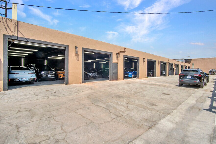 More Photos Of 13329 Sherman Way, North Hollywood Auto Repair For Sale