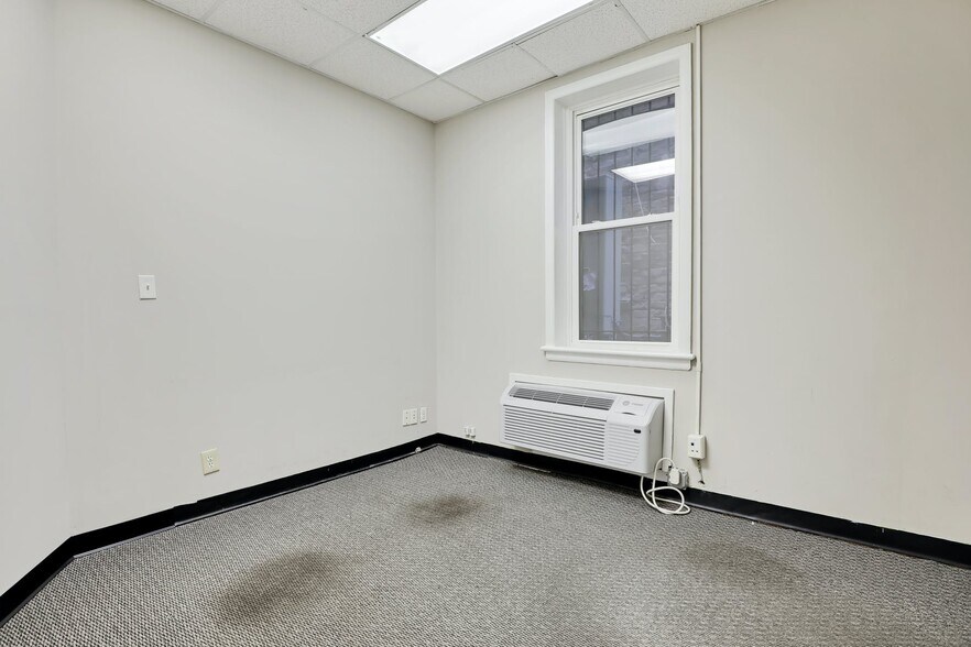 More Photos Of 45 N Village Ave, Rockville Centre Office For Sale