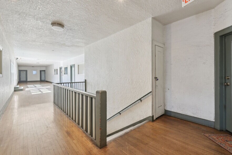 More Photos Of 2525-2543 University Ave, San Diego Apartments For Lease