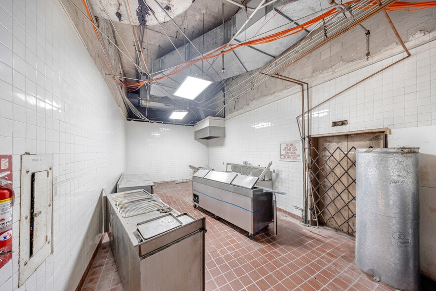 More Photos Of 5445 Collins Ave, Miami Beach Apartments For Sale