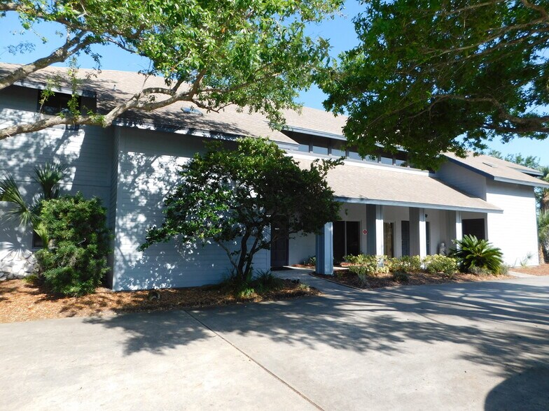 More Photos Of 5205 Babcock St NE, Palm Bay Office For Lease