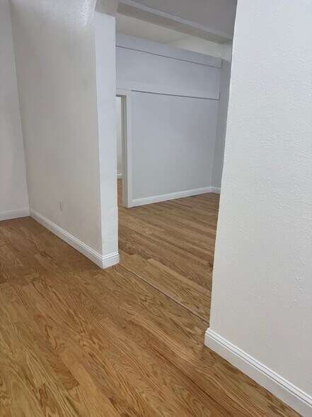 More Photos Of 401-407 Broadway, San Francisco Storefront Retail Residential For Lease