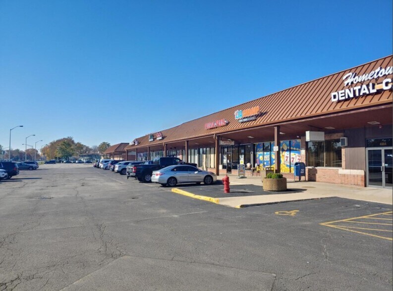 Primary Photo Of 4050-4140 W 87th St, Hometown Unknown For Lease