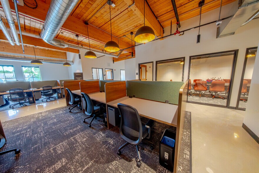More Photos Of 525 Main St, Delafield Coworking Space