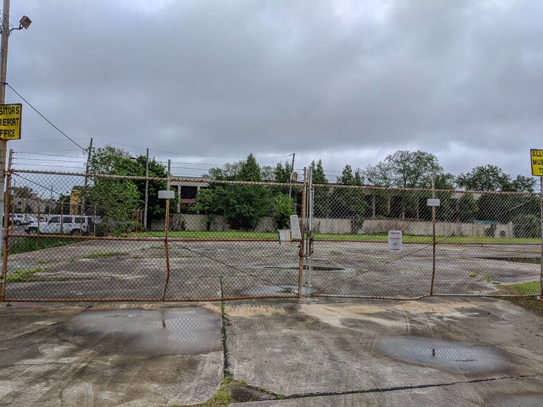 More Photos Of 2701 Richland Ave, Metairie Land For Lease