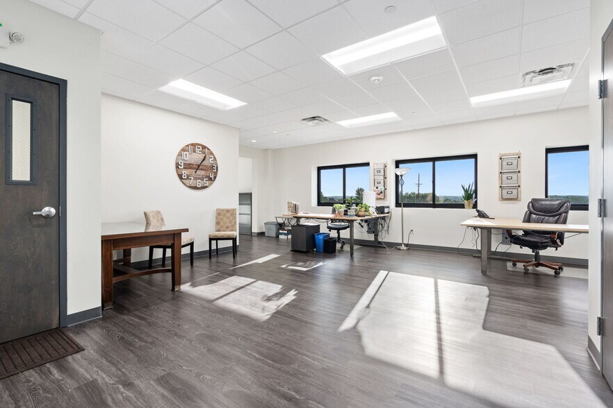 More Photos Of 3999 G W Bush Ave, Wellington Service For Sale