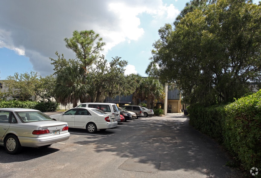 More Photos Of 4986 113th Ave N, Clearwater Manufacturing For Sale