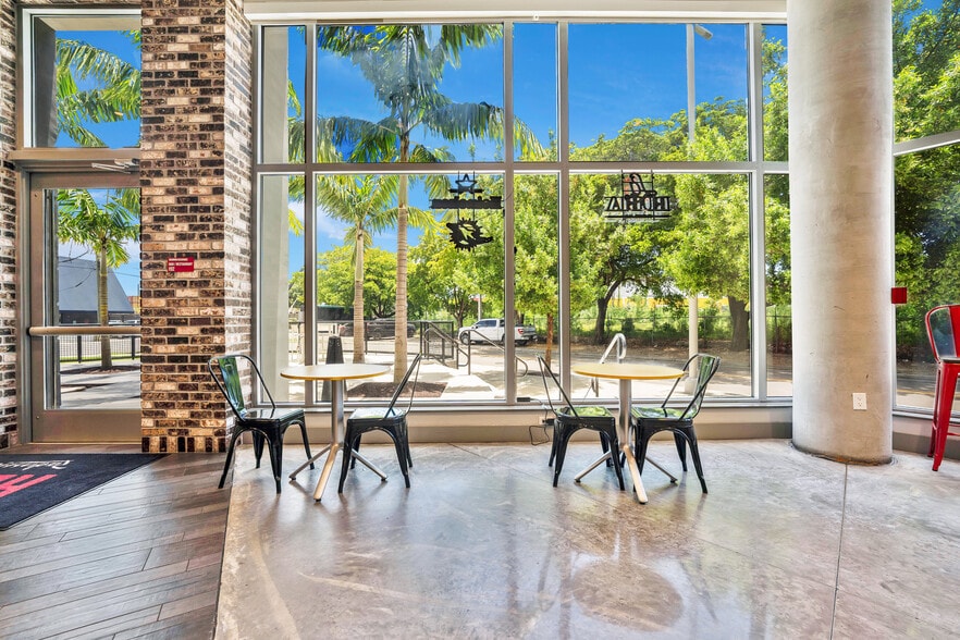 More Photos Of 3401 NW 25th St, Miami Hotel For Sale